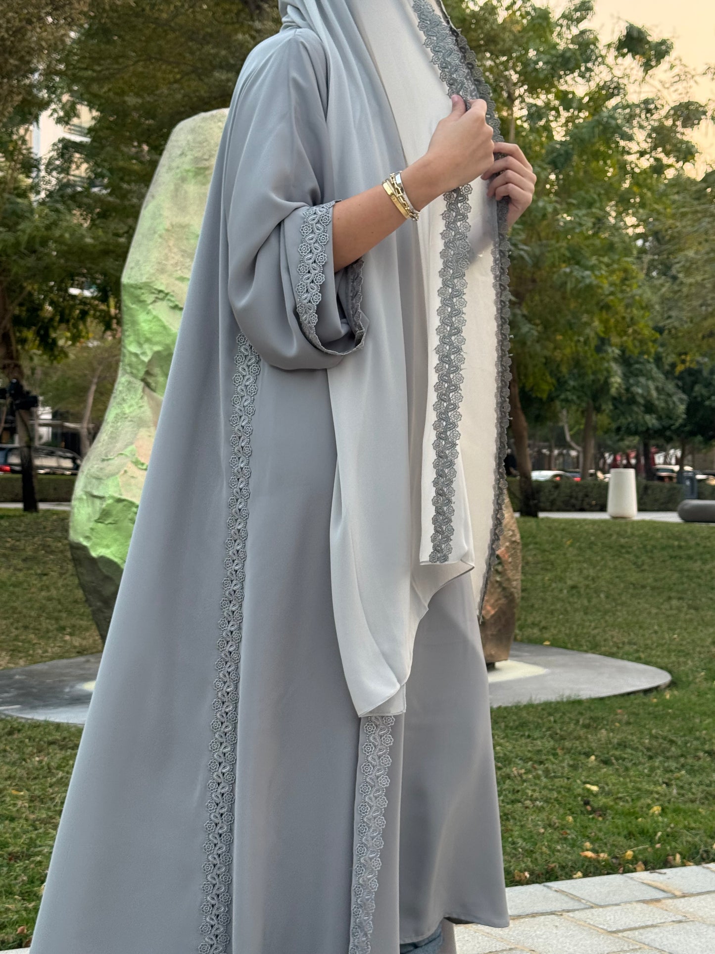 Ahlam – Abaya Set Grau| 3-teilig